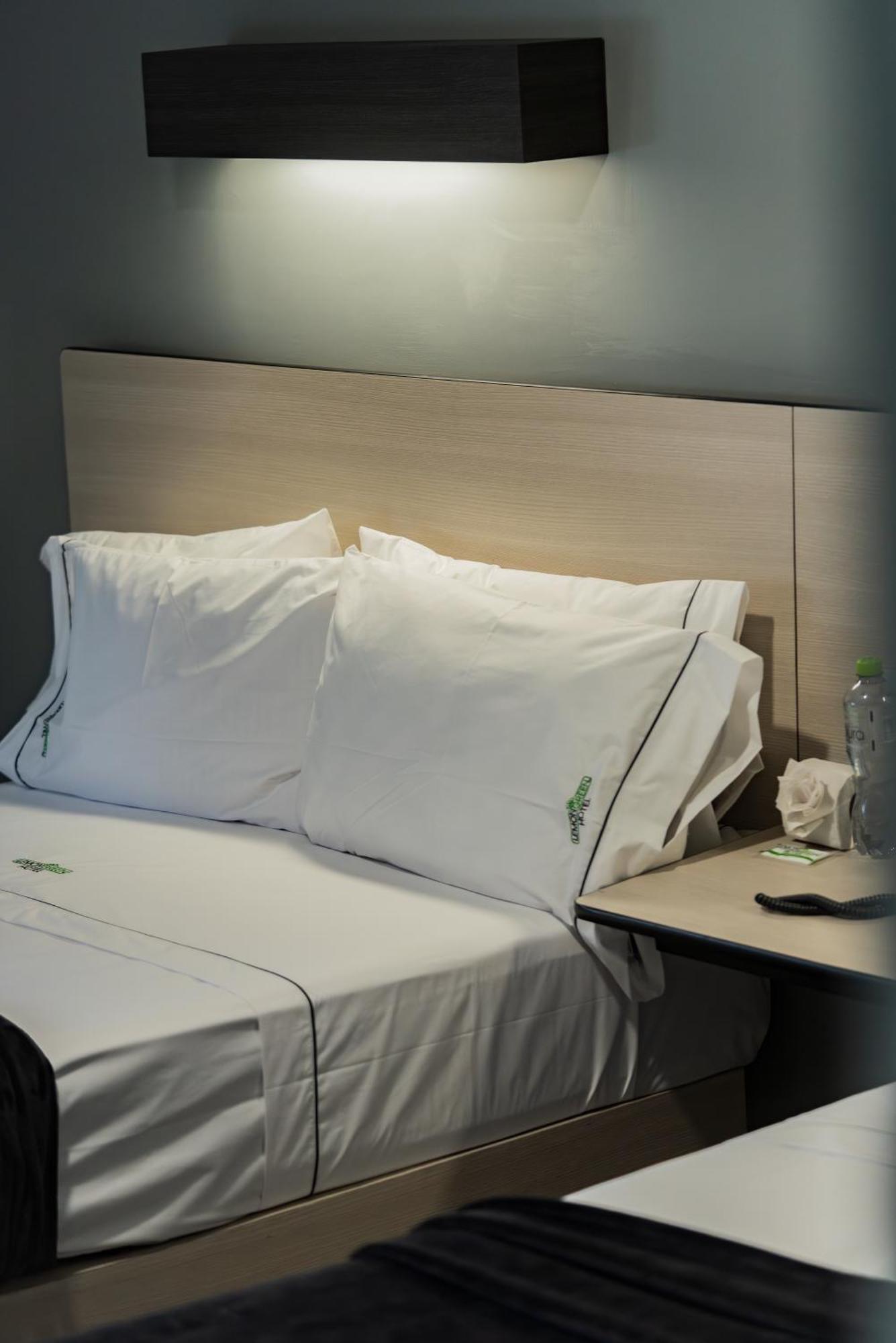 Hotel Lemon Green -Zona Expo Frente Al Centro De Convenciones غوادالاجارا المظهر الخارجي الصورة