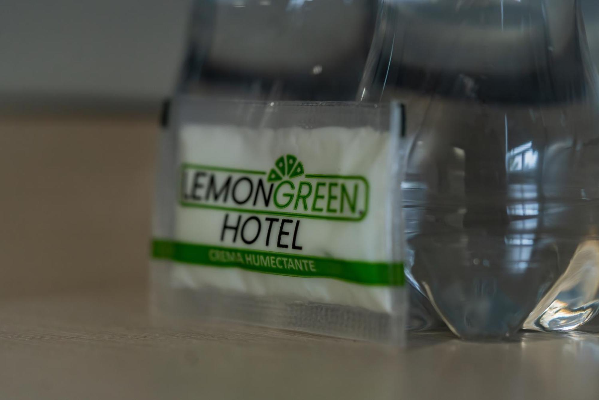 Hotel Lemon Green -Zona Expo Frente Al Centro De Convenciones غوادالاجارا المظهر الخارجي الصورة