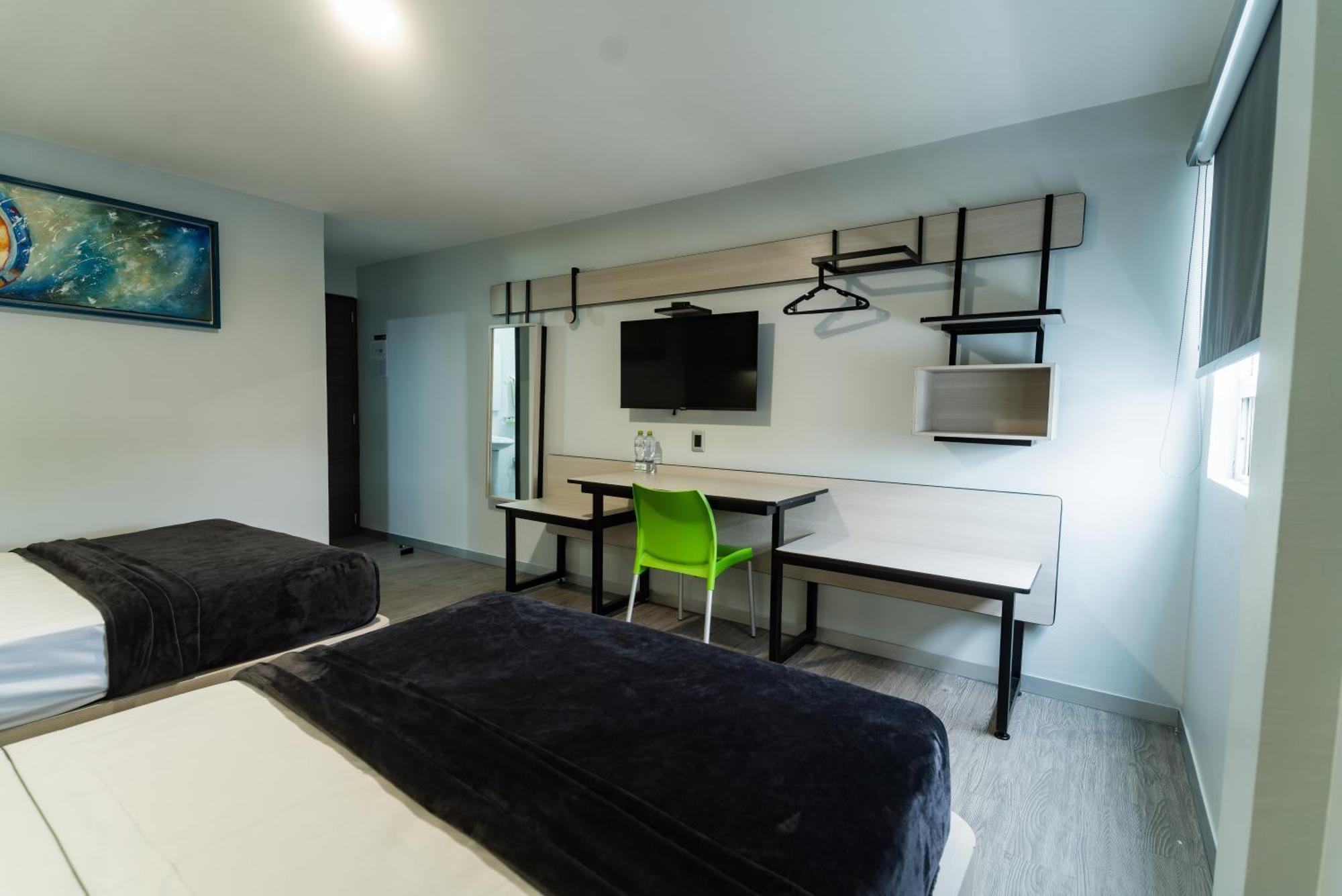 Hotel Lemon Green -Zona Expo Frente Al Centro De Convenciones غوادالاجارا المظهر الخارجي الصورة