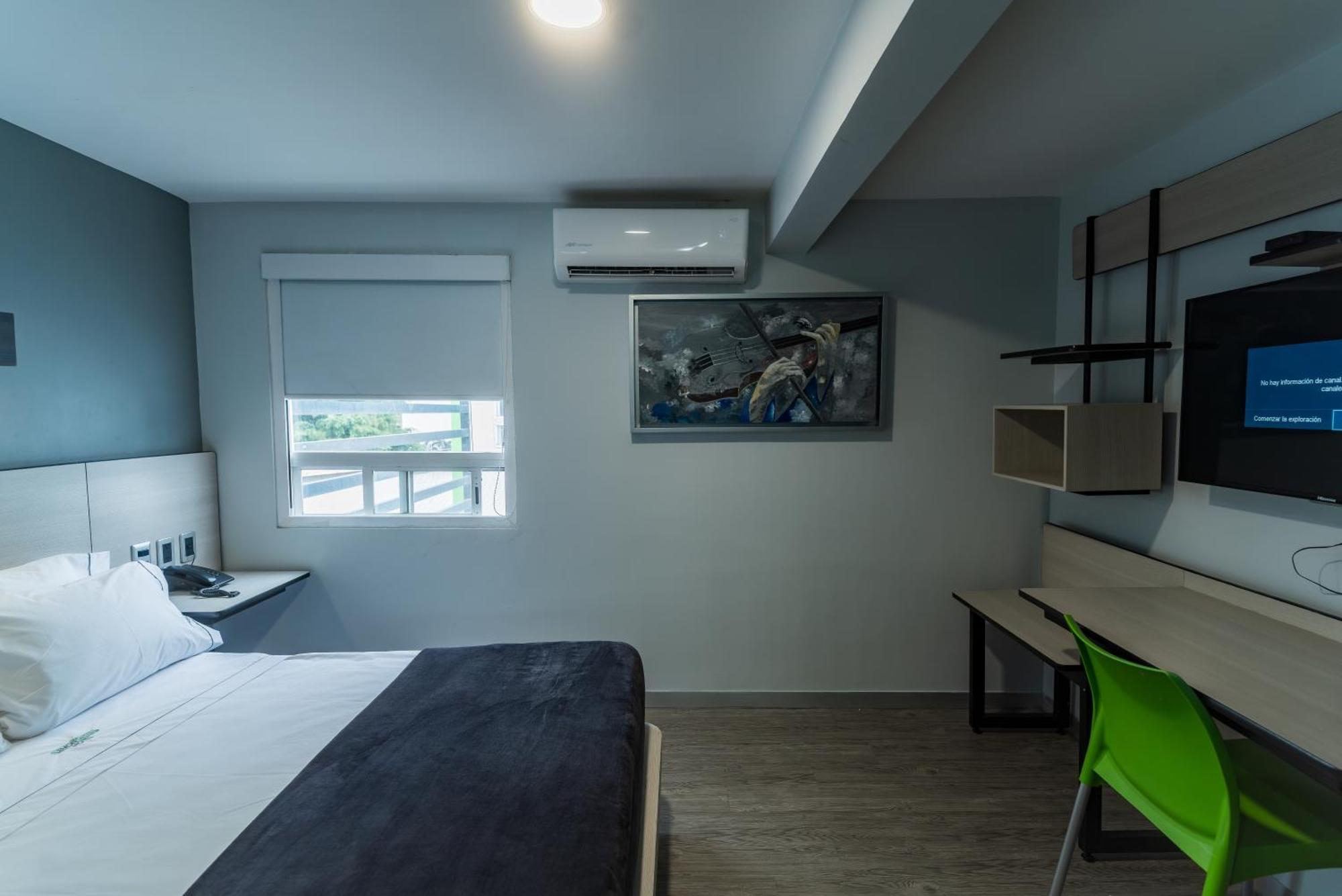 Hotel Lemon Green -Zona Expo Frente Al Centro De Convenciones غوادالاجارا المظهر الخارجي الصورة