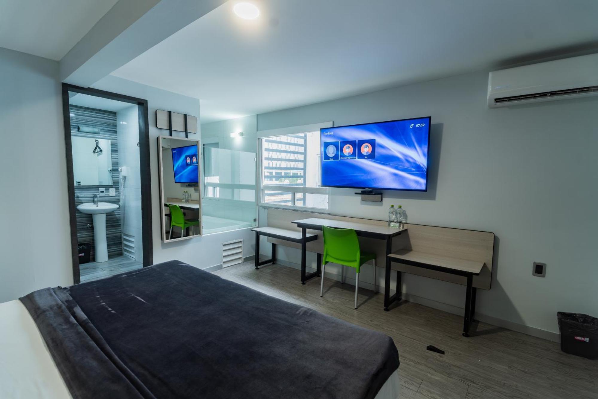 Hotel Lemon Green -Zona Expo Frente Al Centro De Convenciones غوادالاجارا المظهر الخارجي الصورة