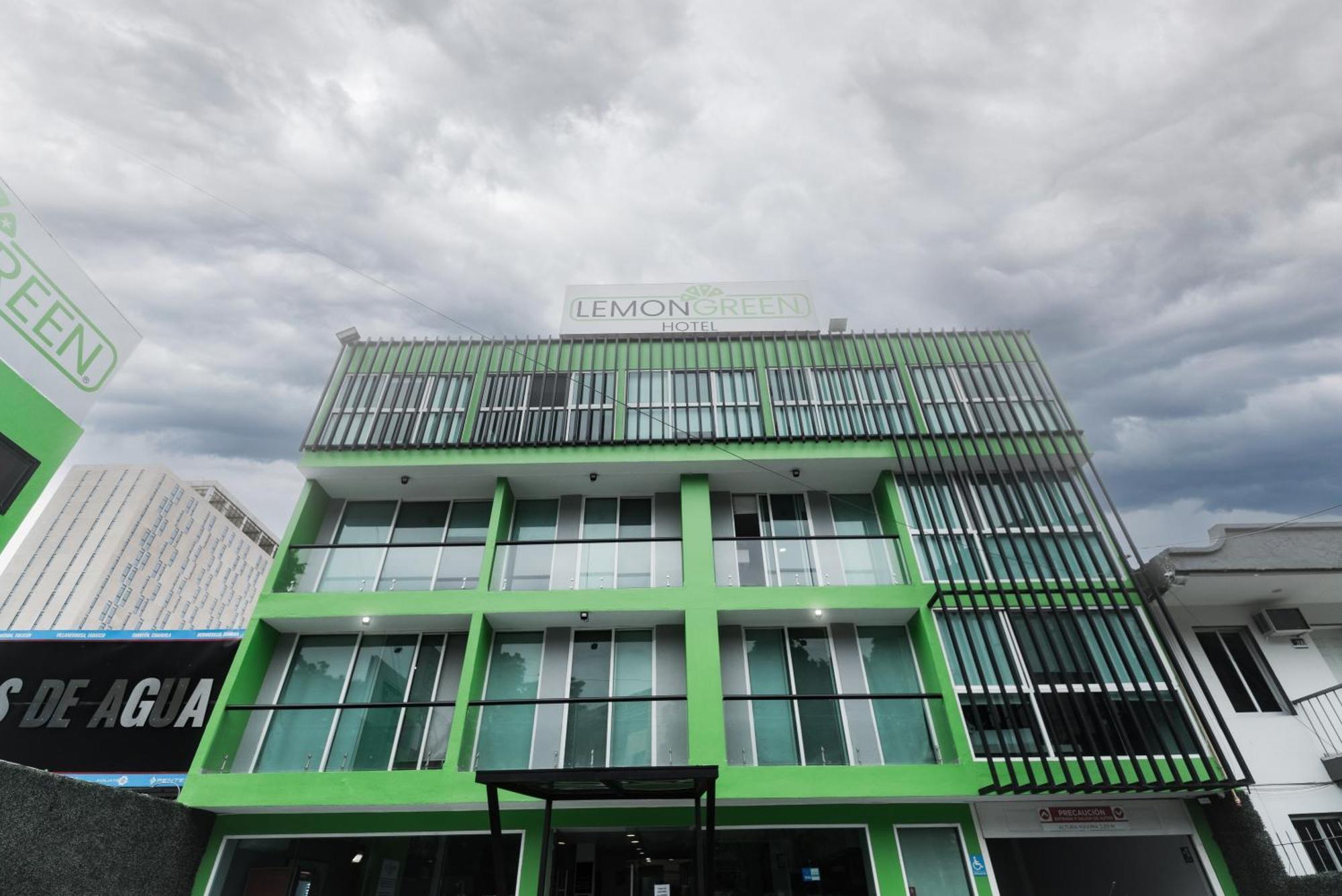 Hotel Lemon Green -Zona Expo Frente Al Centro De Convenciones غوادالاجارا المظهر الخارجي الصورة